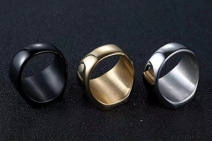 Punk Titanium Steel Glossy Flat Ring Customized LOGO IP Gold